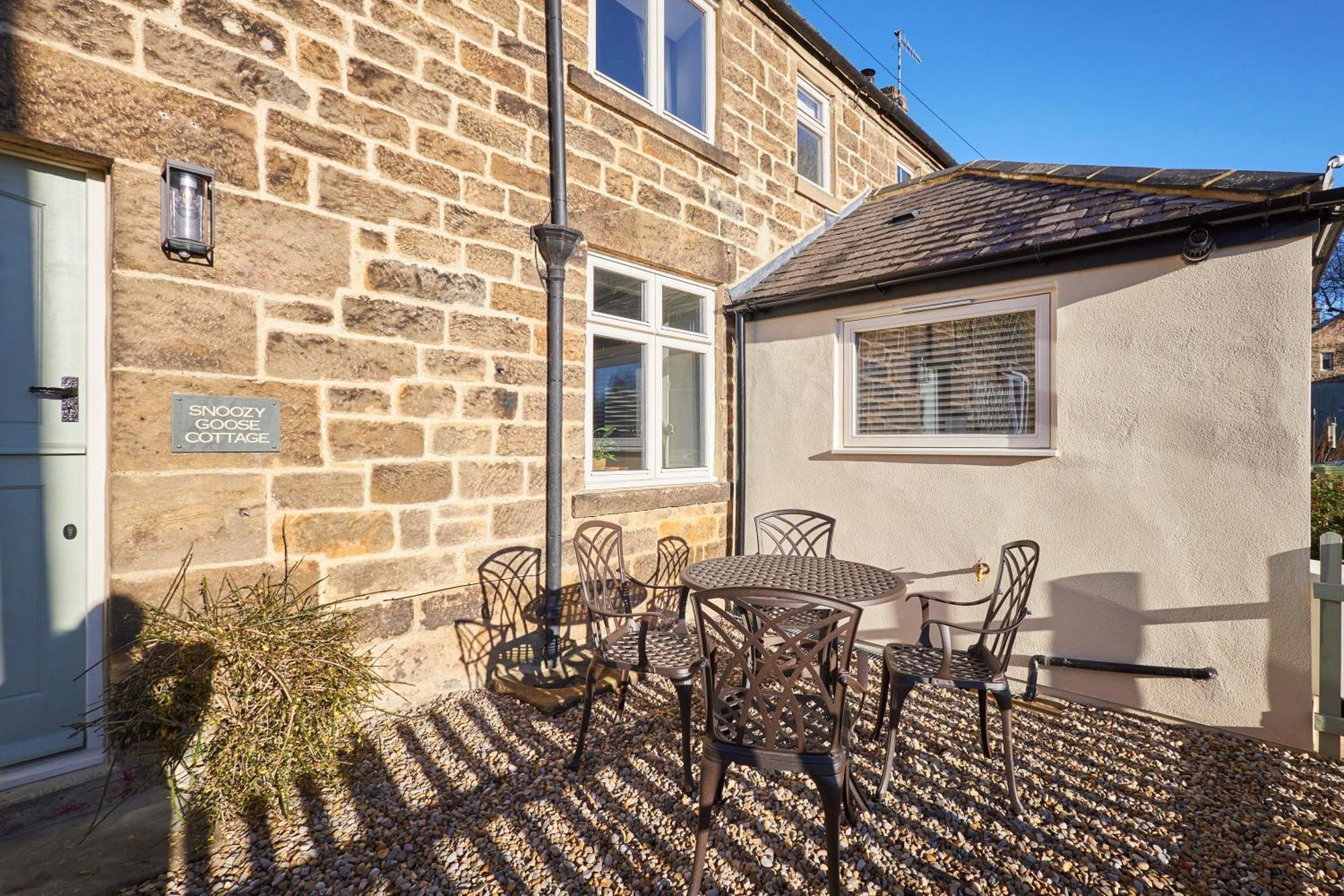 Host & - Snoozy Goose Ovingham